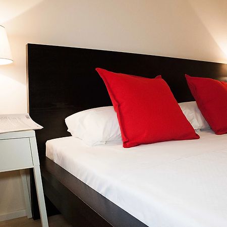 Hulot B&B Valencia Room photo