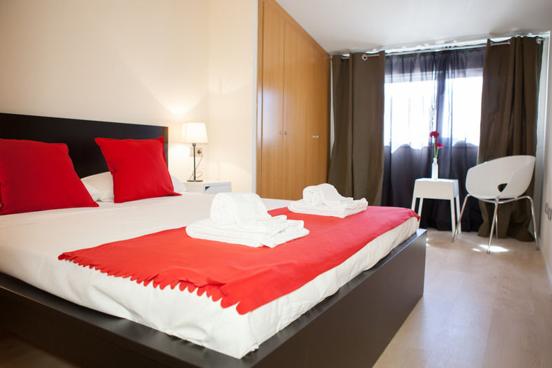Hulot B&B Valencia Exterior photo
