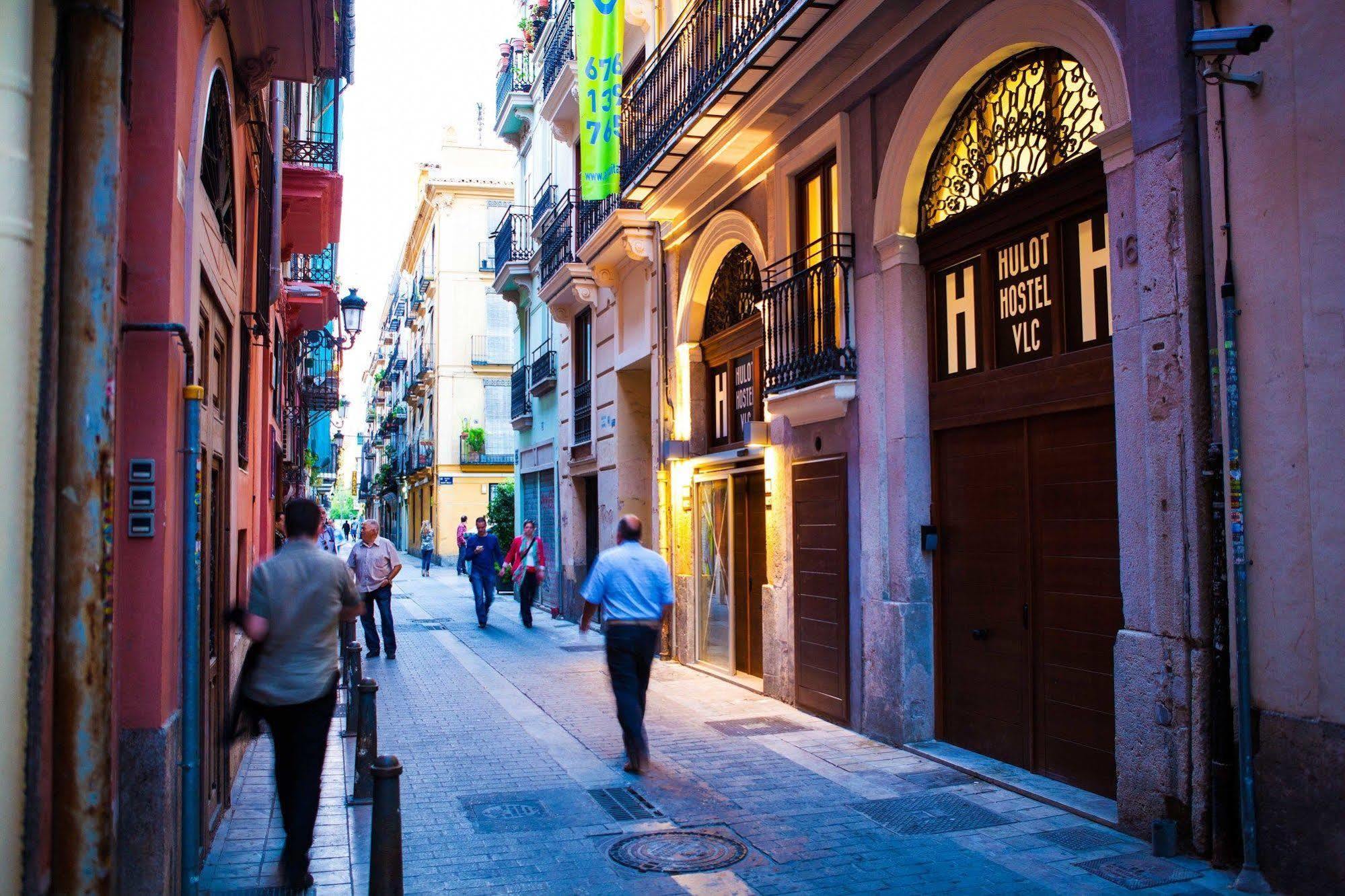 Hulot B&B Valencia Exterior photo